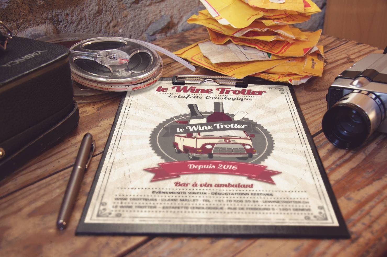 AFFICHE LE WINE TROTTER