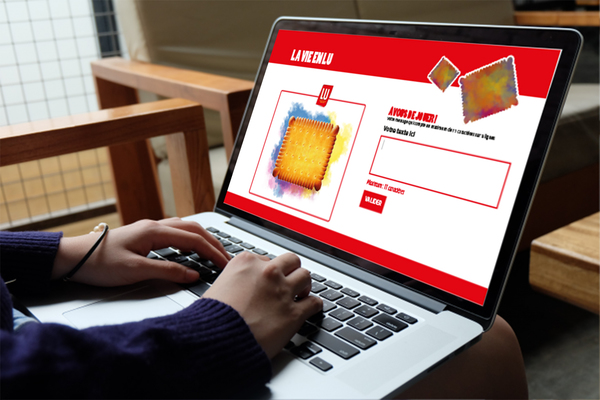 Création d'un site web éphémère pour "LU"