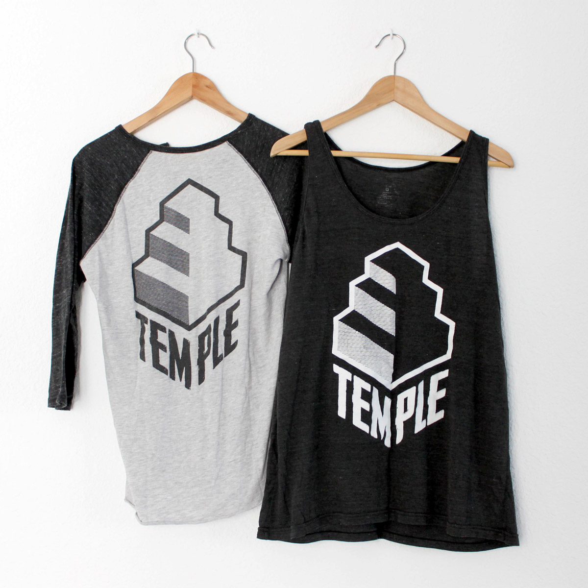 T-shirts Temple