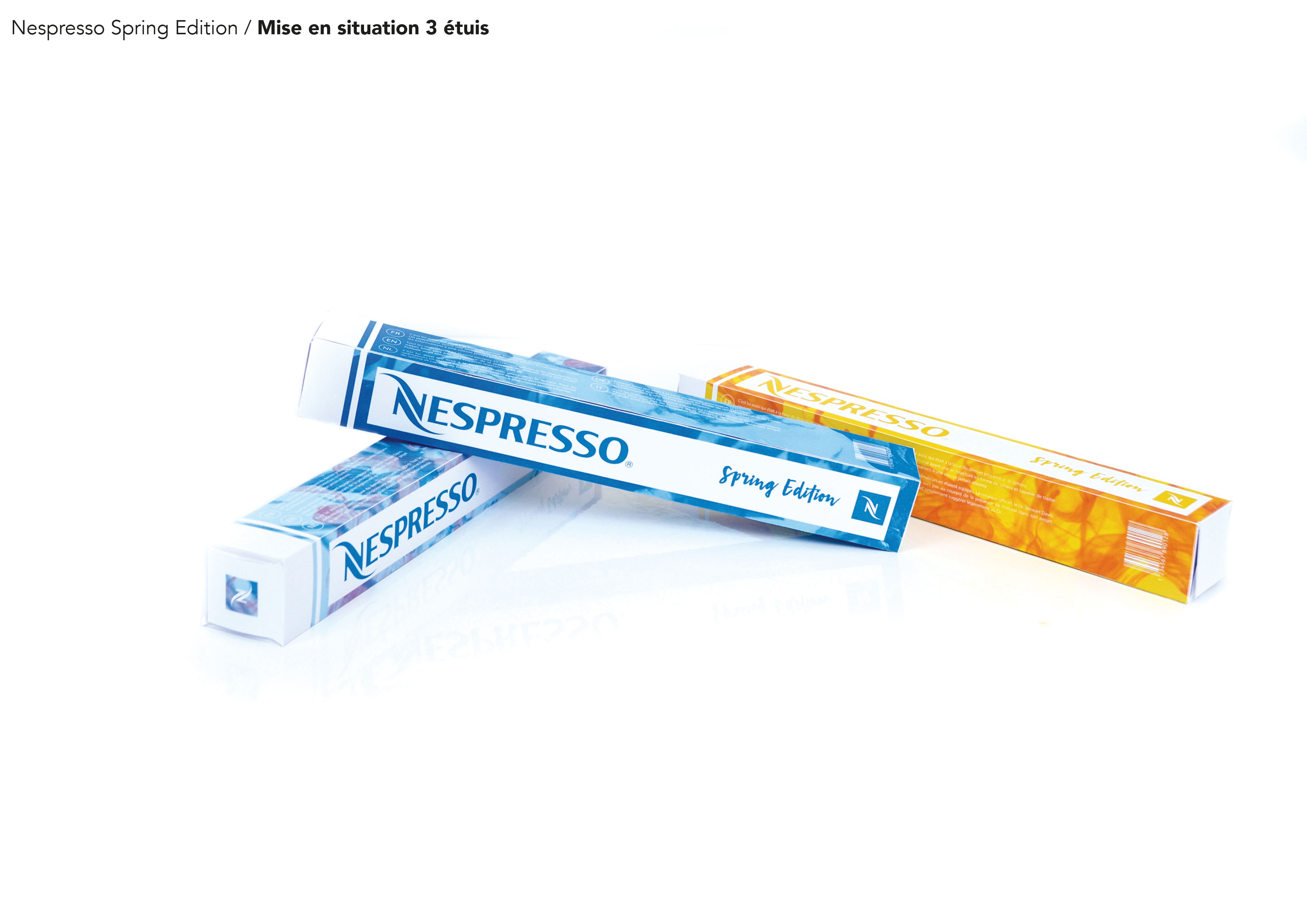Mise en situation d'étuis de capsules Nespresso