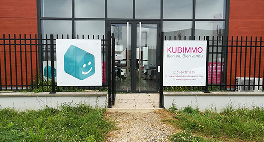 Agence Kubimo - Panneaux extérieurs -